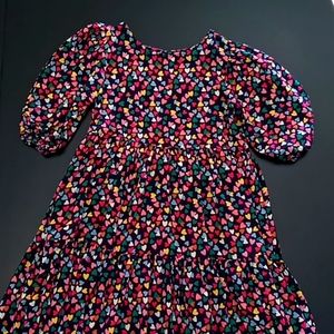 Girl's H&M heart dress.